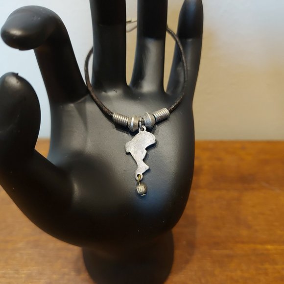 Vintage Children's Fish Bracelet - Picture 3 of 5